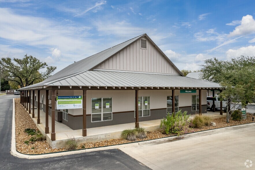 Primary Photo Of 124 E Bandera Rd, Boerne Medical For Sale