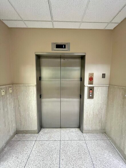 More Photos Of 339 Broadway St, Cape Girardeau Office For Lease