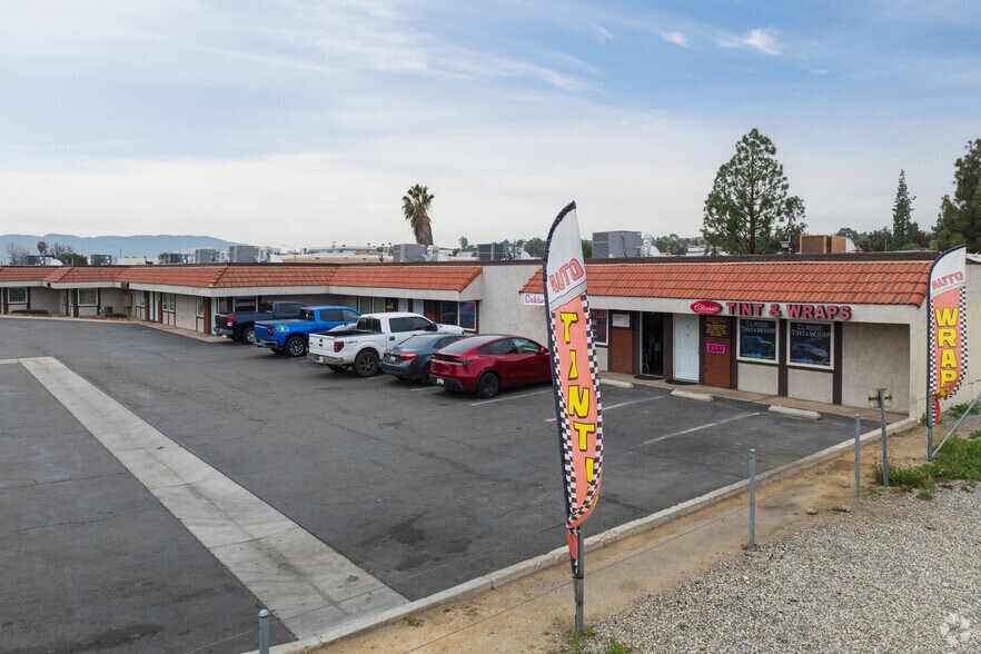 Primary Photo Of 12321 Magnolia Ave, Riverside Light Manufacturing For Lease