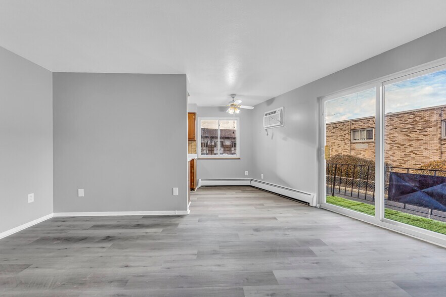 More Photos Of 18809 Bella Dr, Cleveland Apartments For Sale