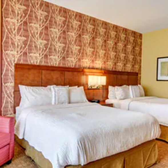 More Photos Of 30 Shaner Dr, Bridgeport Hotel For Sale