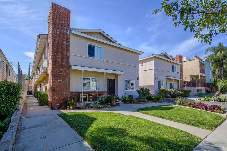 More Photos Of , Glendale Multifamily For Sale