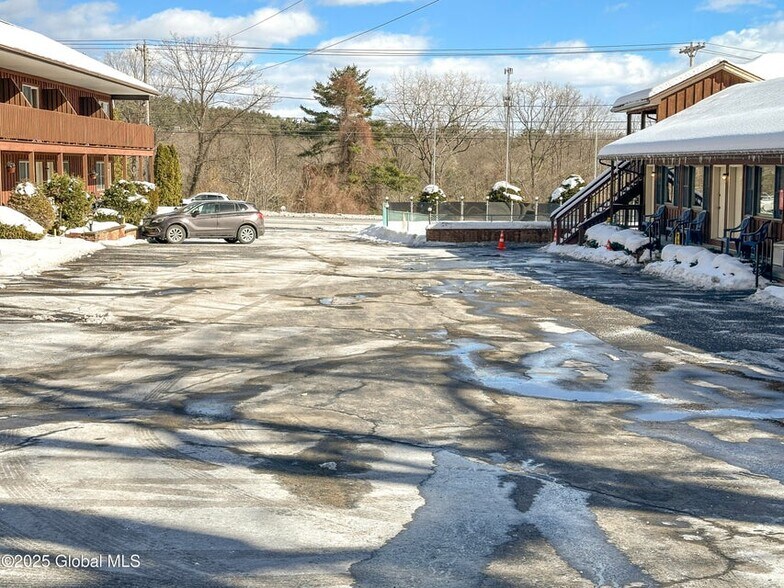 More Photos Of 1545 Us-9, Lake George Hospitality For Sale