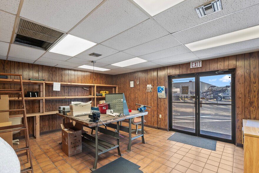 More Photos Of 950 SW 12th Ave, Pompano Beach Manufacturing For Sale