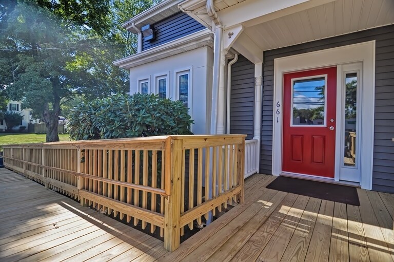 More Photos Of 661 South St W, Raynham Office For Lease