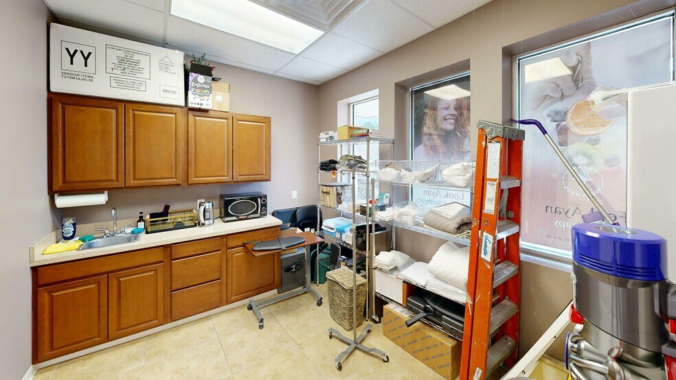 More Photos Of 1046 S Florida Ave, Lakeland Medical For Lease