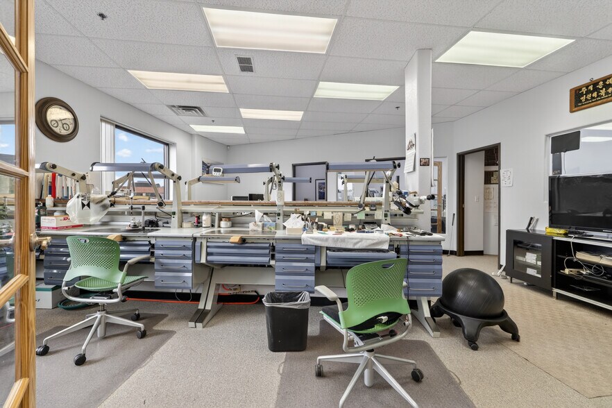 More Photos Of 12354 E Caley Ave, Centennial Medical For Sale