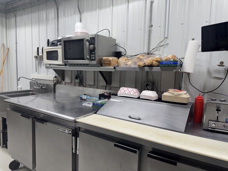 More Photos Of 125 Cypress Rd, Buchanan Restaurant For Sale