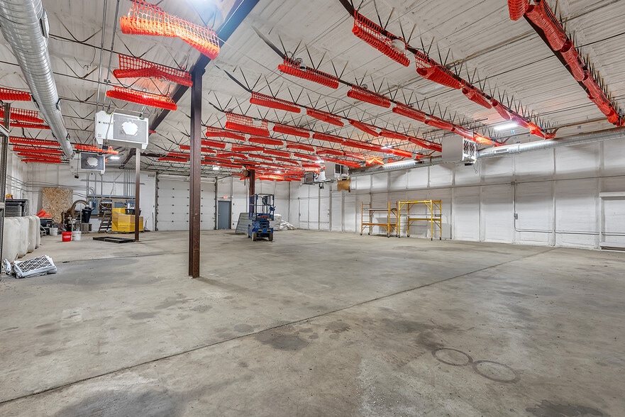 More Photos Of 21736 Bedford Rd N, Battle Creek Industrial For Sale