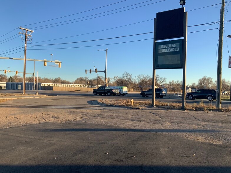 More Photos Of 1011 37th St, Evans Convenience Store For Sale