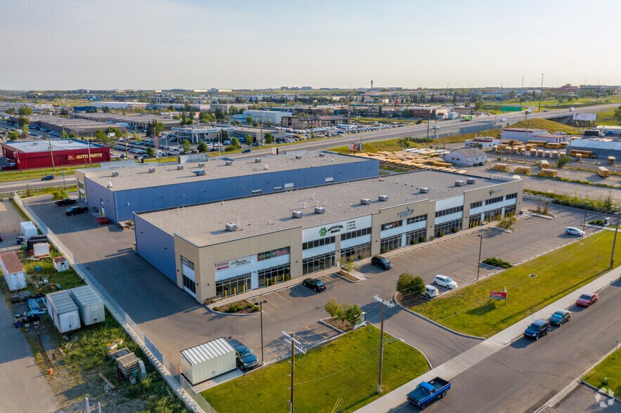 More Photos Of 620-630 46 Av NE, Calgary Warehouse For Lease