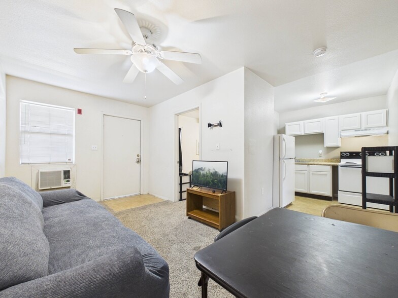 More Photos Of 1349 Jefferson Dr, Port Arthur Apartments For Sale