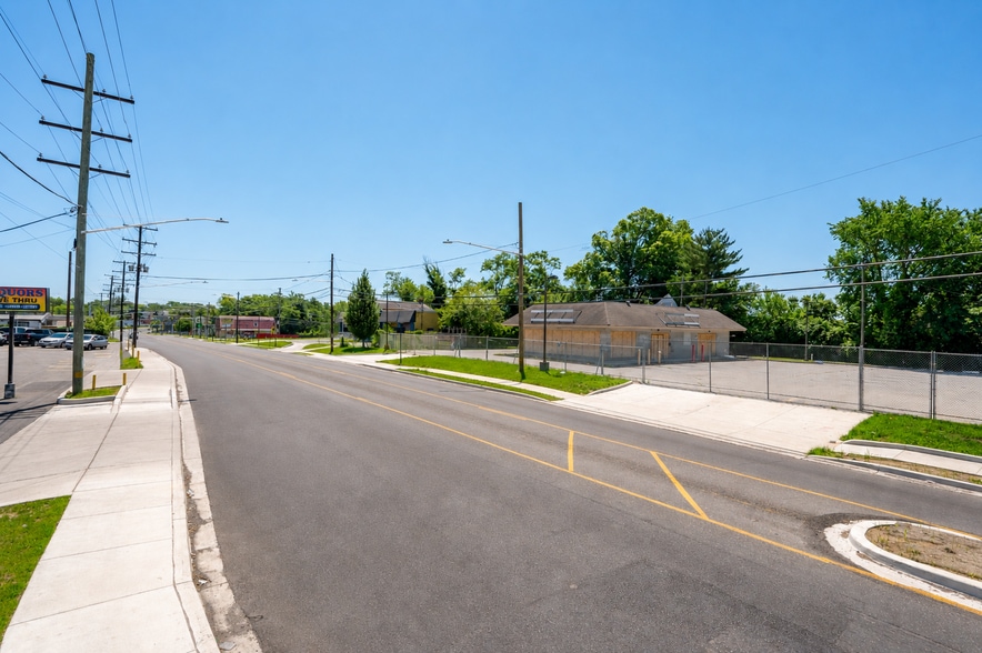 More Photos Of 4857 Marlboro Pike, Capitol Heights Convenience Store For Sale