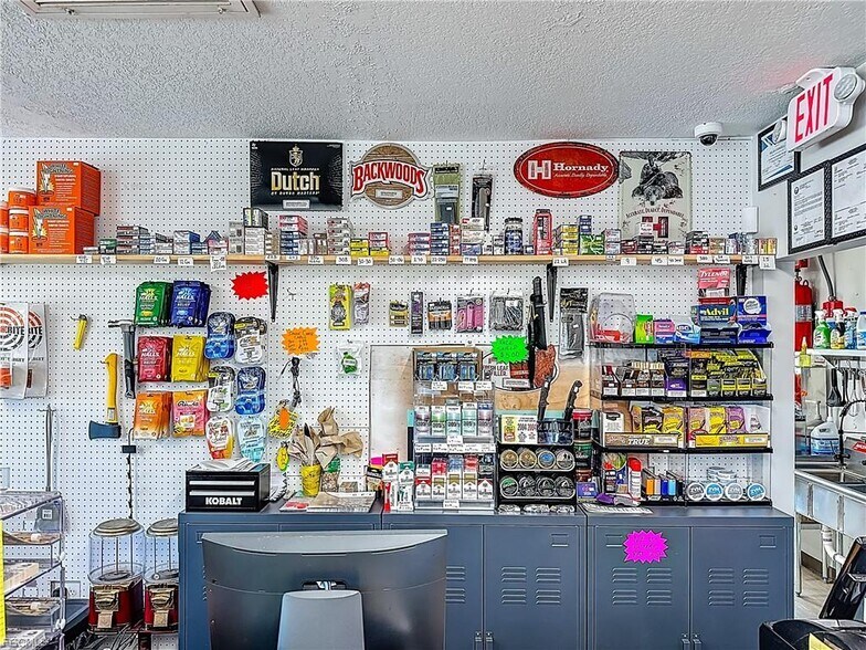 More Photos Of 4443 Loblolly Bay Rd, LaBelle General Retail For Sale