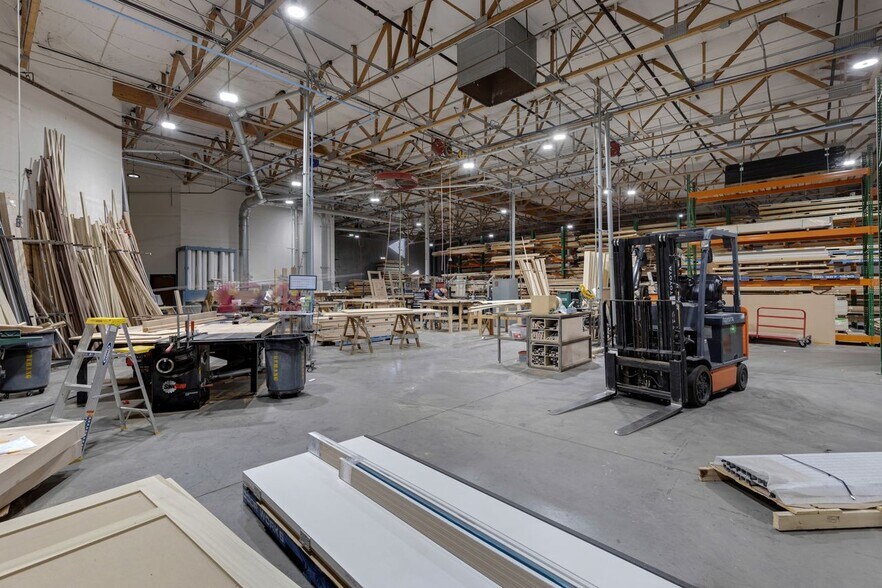 More Photos Of 1845 W 1st St, Tempe Warehouse For Lease