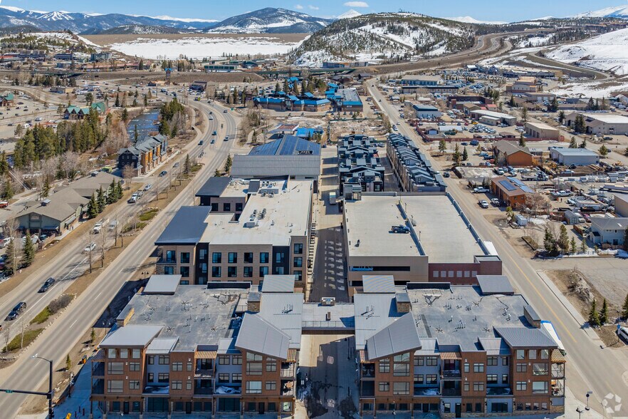More Photos Of 37 W 4th St, Silverthorne Storefront Retail Residential For Lease