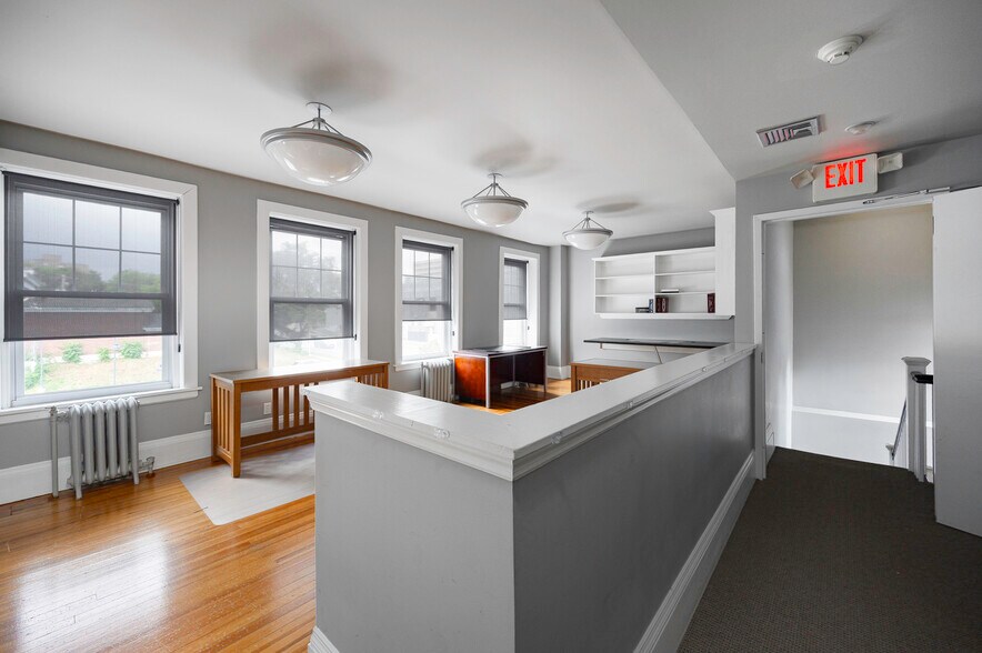 More Photos Of 214 Main St, Poughkeepsie Loft Creative Space For Sale