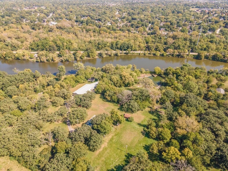 More Photos Of 1626 State Route 31, Oswego Specialty For Sale