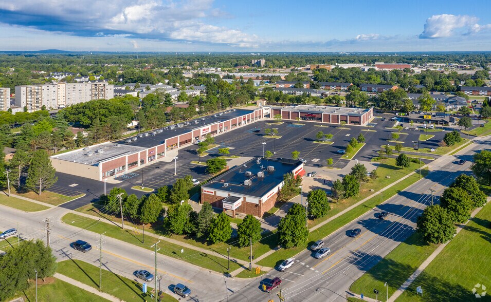 More Photos Of 6503-6647 N Wayne Rd, Westland Unknown For Lease