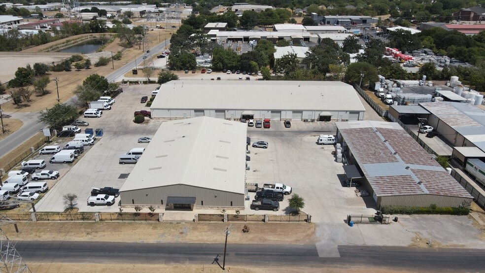 More Photos Of 3628 Liston Ln, Euless Unknown For Lease