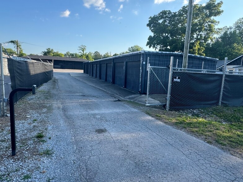 More Photos Of 405 Riverview Dr, Shelbyville Industrial For Sale