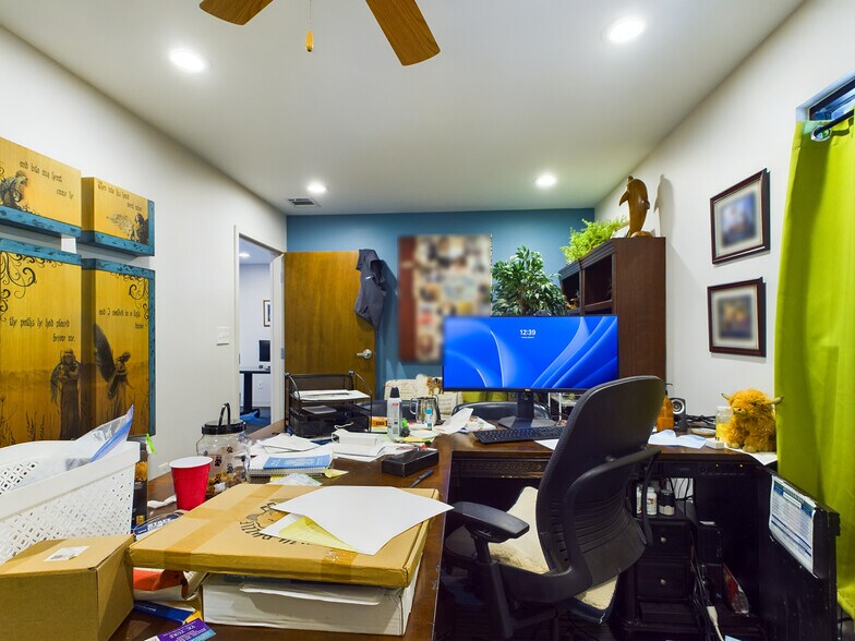 More Photos Of 1407 W University Dr, McKinney Medical For Sale