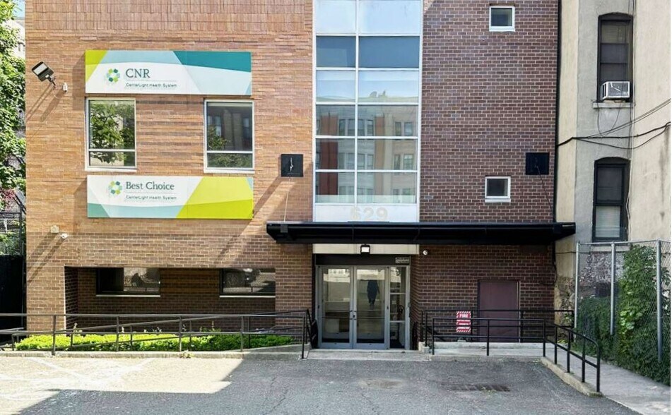 Primary Photo Of 596 Prospect Pl, Brooklyn Continuing Care Retirement Community For Sale