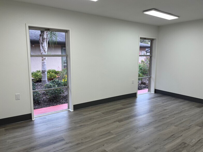 More Photos Of 119 W Plymouth Ave, Deland Unknown For Lease
