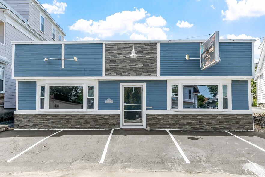 More Photos Of 127-129 Lowell St, Methuen Freestanding For Lease