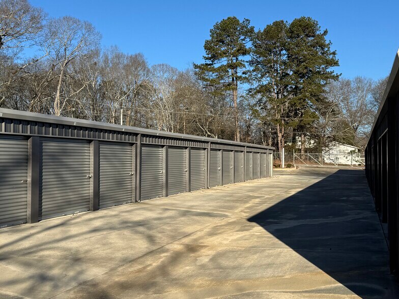 More Photos Of 8665 Maysville Rd, Maysville Self Storage For Sale