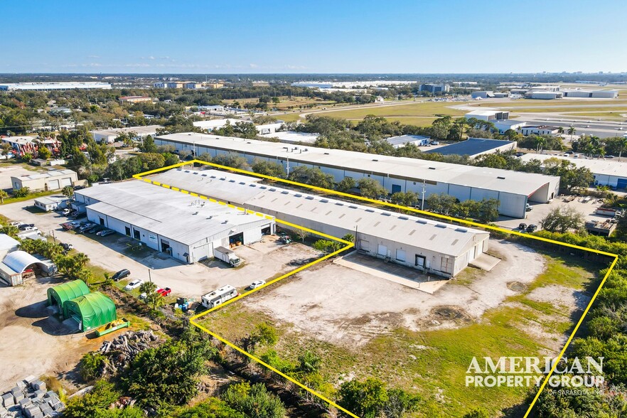 More Photos Of 1227-1231 Hardin Ave, Sarasota Warehouse For Sale