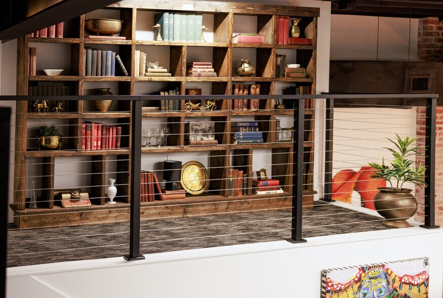 More Photos Of 132 W International Speedway Blvd, Daytona Beach Office For Lease