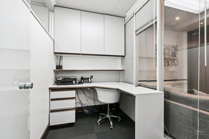 More Photos Of 120 Carlton St, Toronto Office For Sale