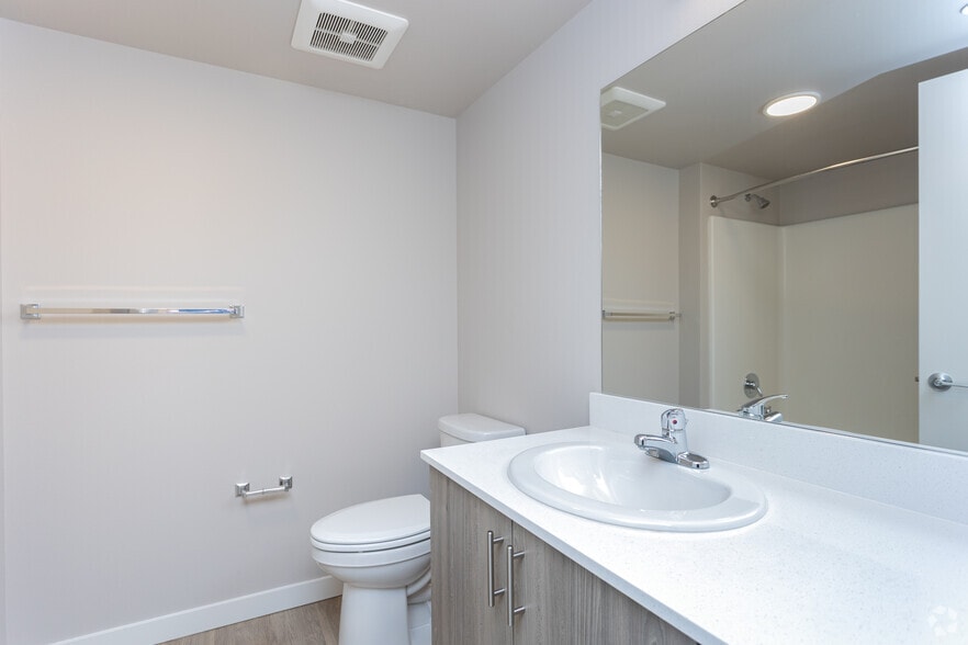 More Photos Of 15311 33rd Ave S, Seatac Apartments For Lease