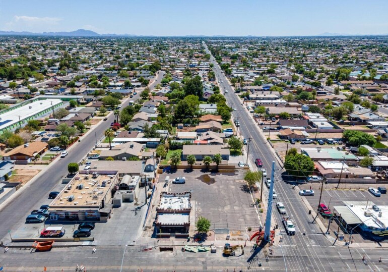 More Photos Of 801 E Broadway Rd, Mesa Fast Food For Sale