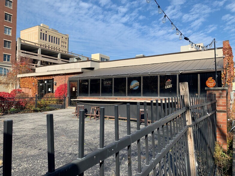 More Photos Of 170 East Ave, Rochester Bar For Sale