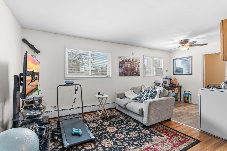 More Photos Of 2633 Division St N, North Saint Paul Apartments For Sale