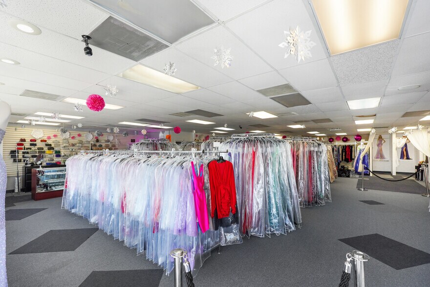 More Photos Of 3058-3062 US-9 Hwy, Old Bridge Storefront For Sale