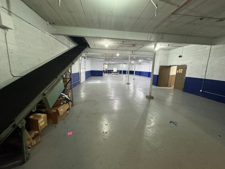 More Photos Of 311 N Superior St, Appleton Industrial For Sale