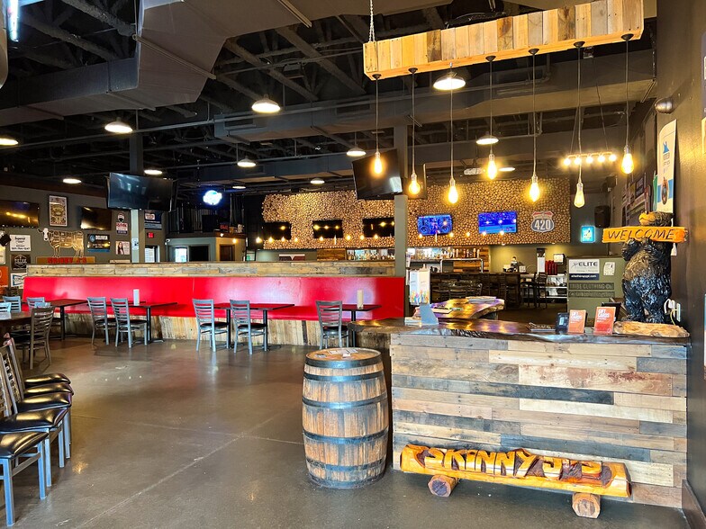 More Photos Of 2235 Dave Ward Dr, Conway Storefront Retail Office For Lease