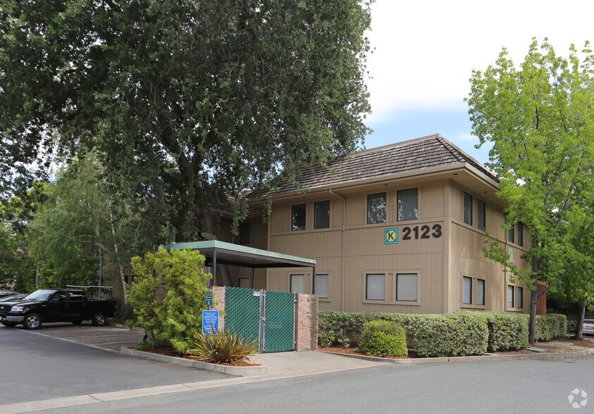 More Photos Of 2123 Ygnacio Valley Rd, Walnut Creek Medical For Lease