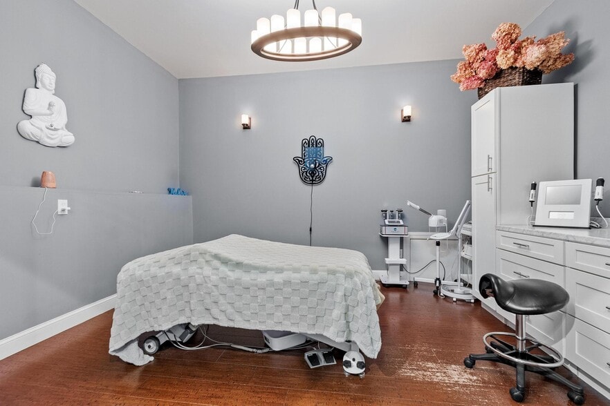 More Photos Of 22 Goddard St, Southbridge Apartments For Sale