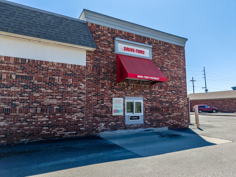 More Photos Of 3001 Lone Oak Rd, Paducah Drugstore For Sale