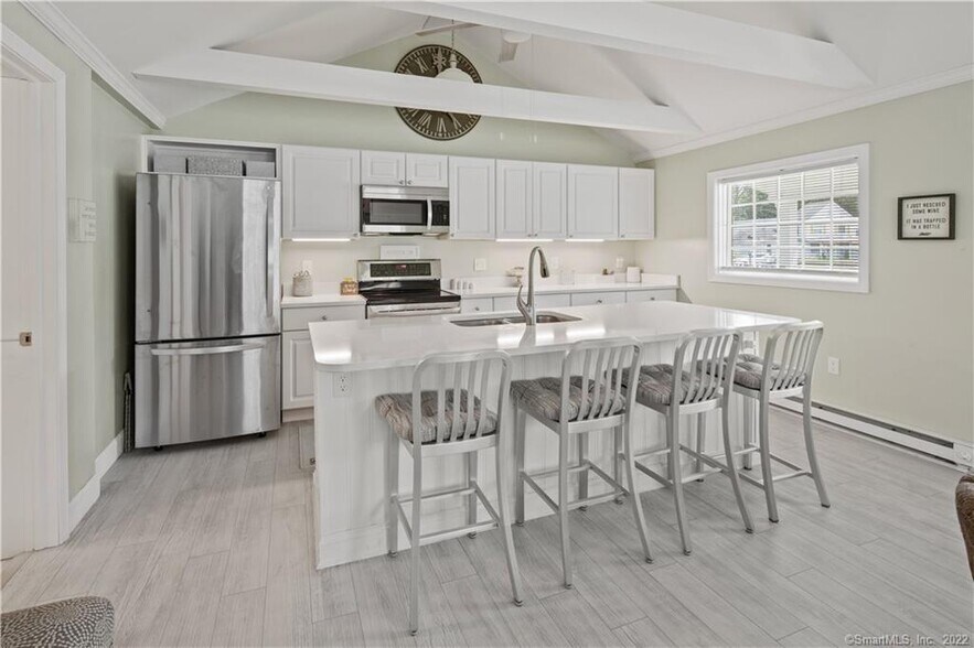 More Photos Of 4 Long Ridge Rd, Redding General Retail For Sale