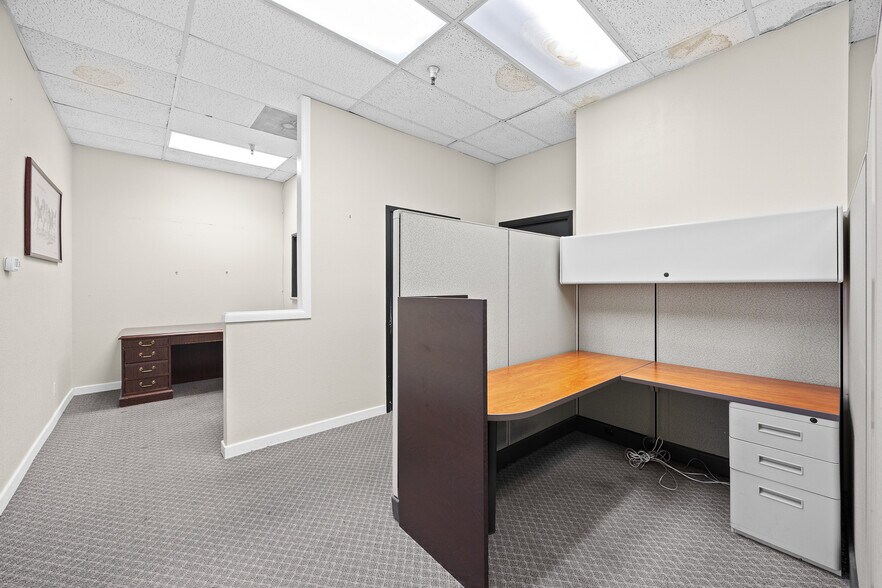 More Photos Of 300 S Garfield Ave, Monterey Park Office For Sale