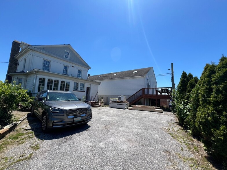 More Photos Of 7518-7526 Harford Rd, Baltimore Office For Lease