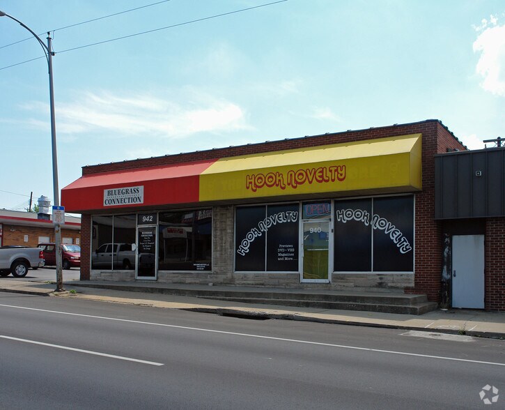 Primary Photo Of 940-942 Winchester Rd, Lexington Storefront For Lease