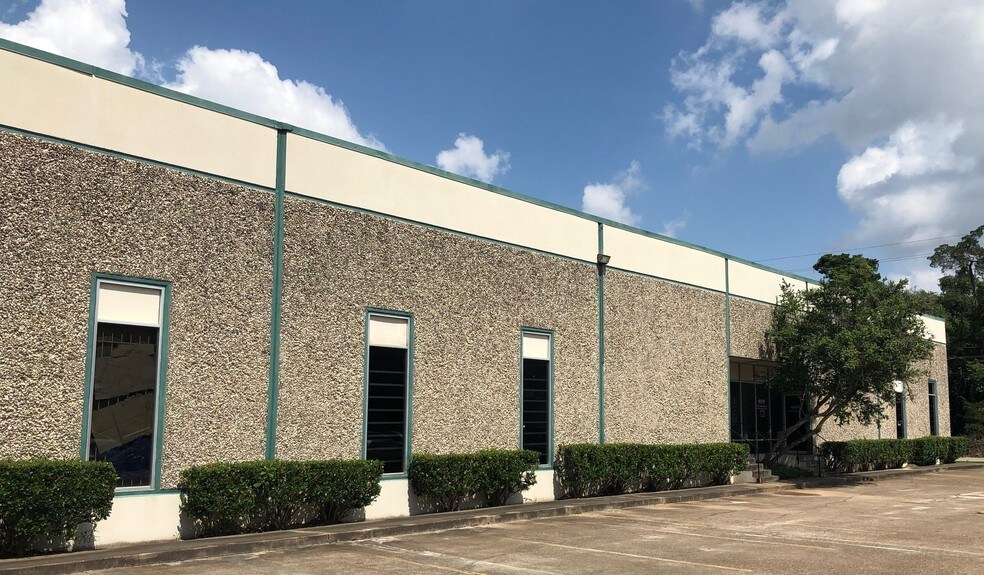 More Photos Of 4510 W 34th St, Houston Warehouse For Lease