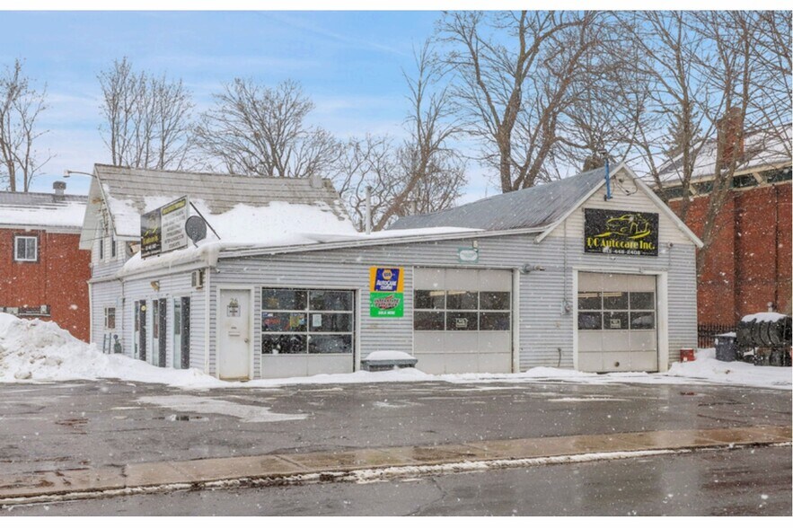 More Photos Of 26 E Queen St, Chesterville Auto Dealership For Sale