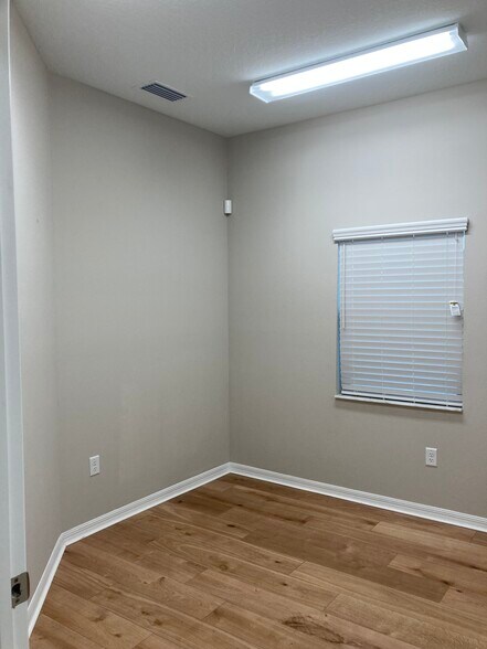 More Photos Of 2917 Pearson James Pl, Lutz Office For Lease